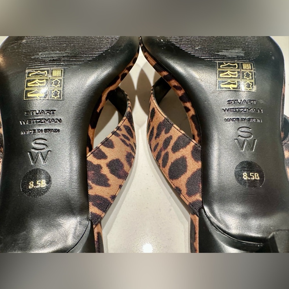 Stuart Weitzman Rio Sleek Leopard Kitten-Heel Sandals - size 8.5B - Picture 5 of 11